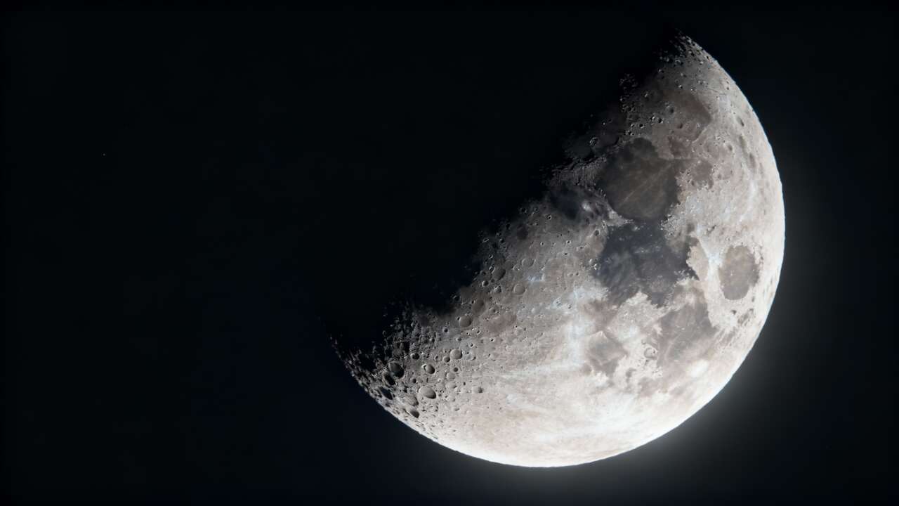 Les secrets cachés de la Lune : mystères révélés