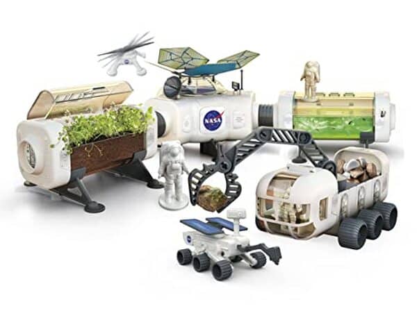 Découvrez notre analyse approfondie du jeu Clementoni sur l'exploration spatiale de la nasa : un jeu éducatif captivant pour les passionnés d'astronomie et de découvertes interstellaires.